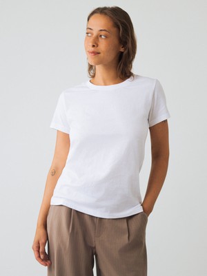 Women Basic T-shirt from Honest Basics