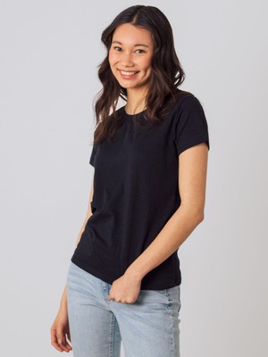 Women Basic T-shirt from Honest Basics