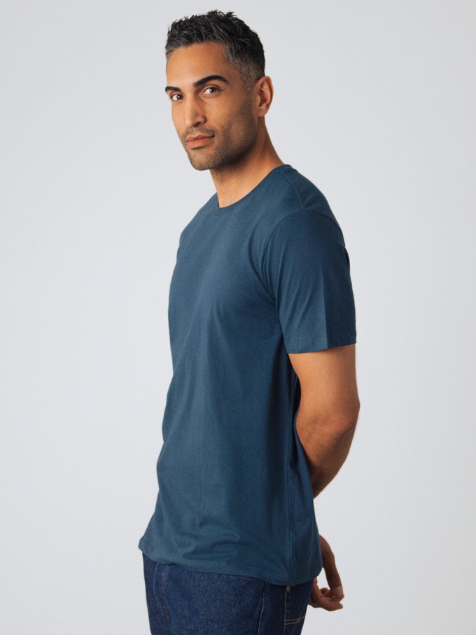 Men Basic T-shirt from Honest Basics