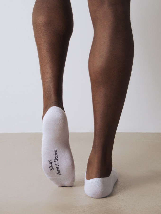 GIVEAWAY Sneaker Socks 5-Pack from Honest Basics