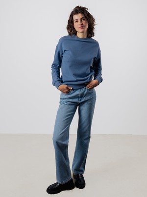 Light Crew Women from Honest Basics