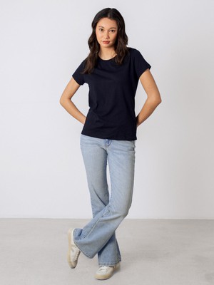 Women Basic T-shirt from Honest Basics