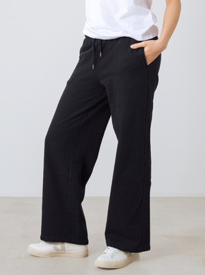 GIVEAWAY Wide Jogger - Second Life Edition from Honest Basics