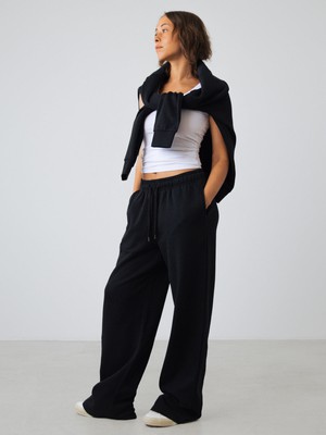 Wide Jogger Women from Honest Basics