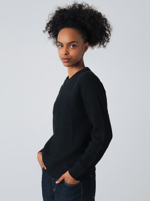 Women Heavy Knit Jumper from Honest Basics