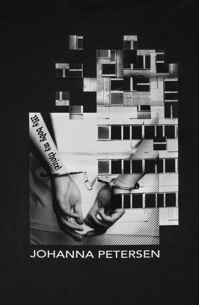 BLACK JAILED T-SHIRT from JOHANNA PETERSEN