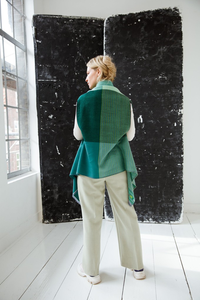 Light Wool Cape Fusion Green from JULAHAS