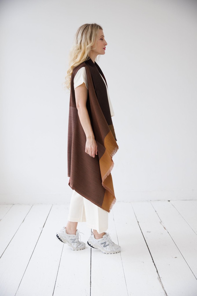 NEW! DARIA Cape Savannah from JULAHAS
