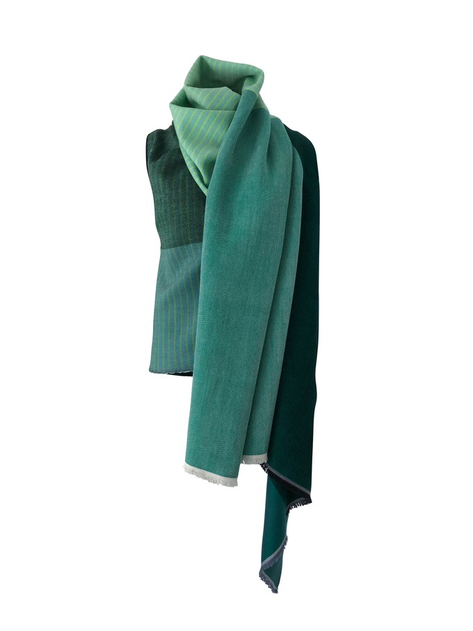 JULAHAS+ Light Wool Cape Fusion Green Plus from JULAHAS