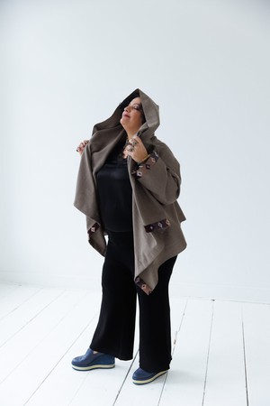 NEW! Wool Cape Coat Cocoon Taupe from JULAHAS