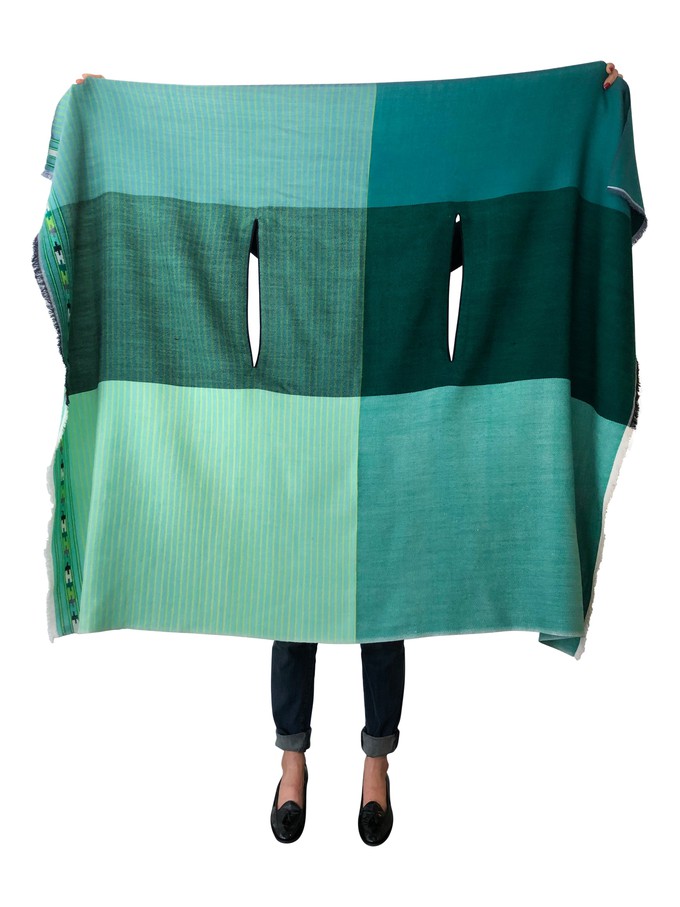 JULAHAS+ Light Wool Cape Fusion Green Plus from JULAHAS