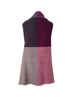 NEW! JULAHAS+ Light Wool Cape Fusion Plum from JULAHAS