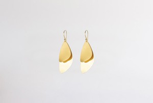 Majestic Mussel earrings gold plated from Julia Otilia