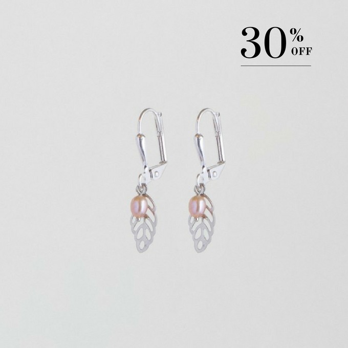 Mini leaf with pearl earrings silver 30% SALE from Julia Otilia