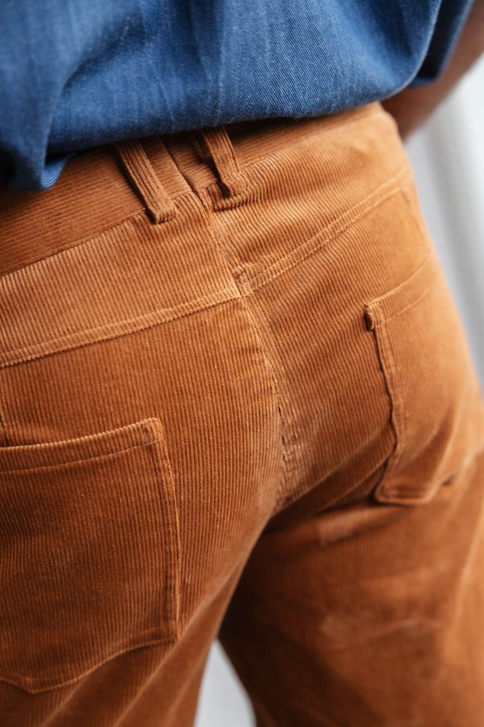 Organic cotton corduroy shorts Gauri Cinnamon from Jyoti - Fair Works