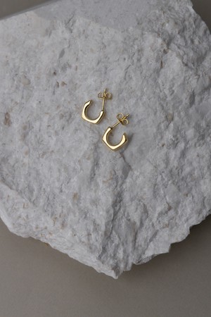 Maani brass stud earrings from Jyoti - Fair Works