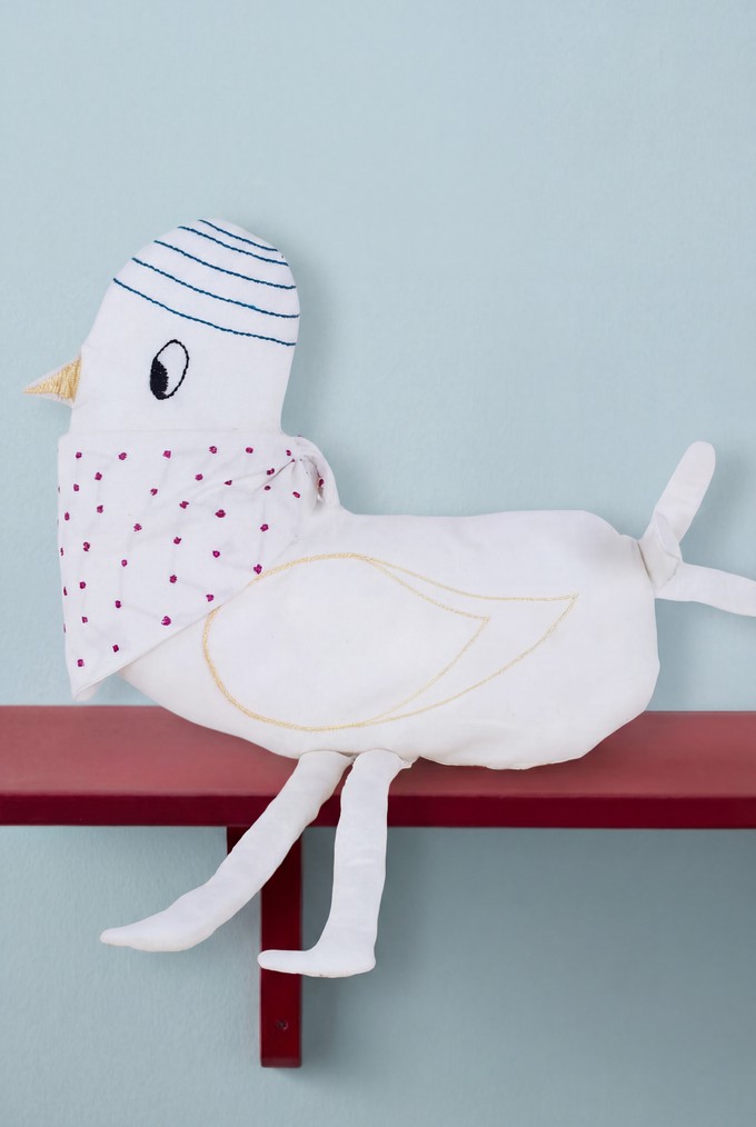 Organic cotton cuddly toy duck Erna white embroidered from Jyoti - Fair Works