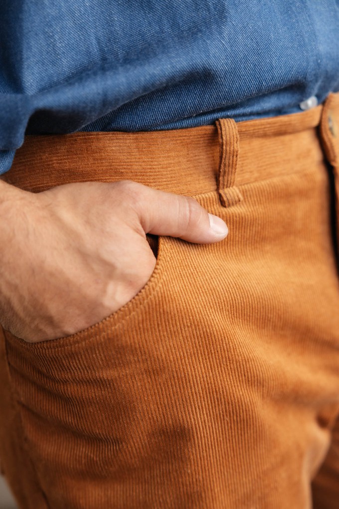 Organic cotton corduroy shorts Gauri Cinnamon from Jyoti - Fair Works