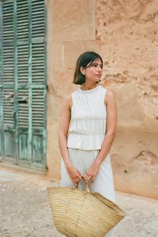 ROMY top Beige via Kaly Ora
