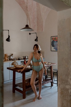 PICCOLA MIA   ‧  High waist bottom from Kaly Ora