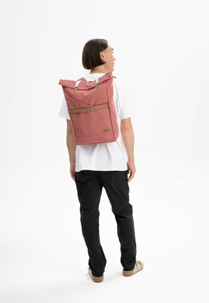 ANSVAR 1 Backpack by MELA - Vintage Red from KOMODO