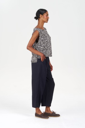 OLIVE Tencel Linen Trouser - Navy from KOMODO