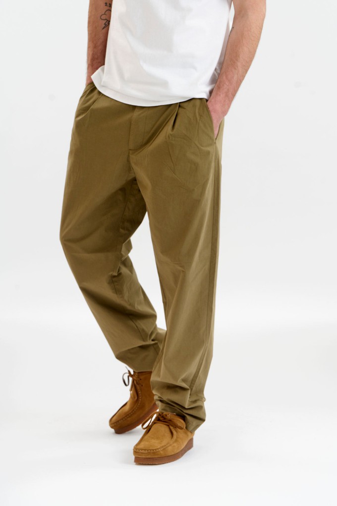 BOWIE Organic Cotton Trouser - Olive from KOMODO