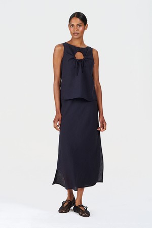 RAY Tencel Linen Skirt - Navy from KOMODO