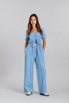 ELOUISE - Organic Cotton Jumpsuit Light Wash via KOMODO