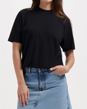 Jill hemp T-shirt from Kuyichi