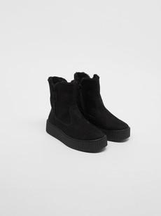 fur boot via LANIUS