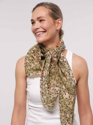 Scarf Print Flower Field from LANIUS