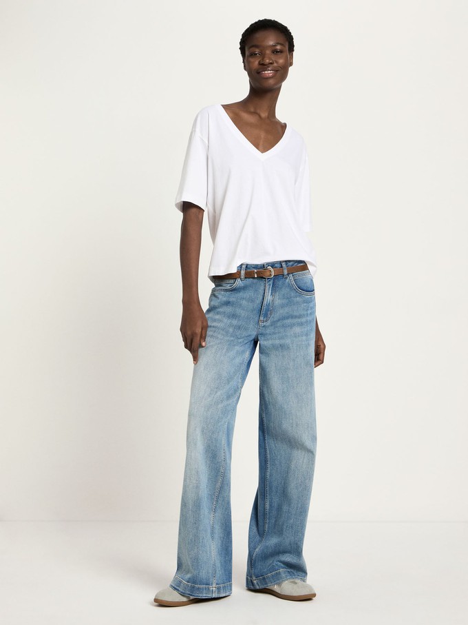 V-neck shirt (GOTS) from LANIUS