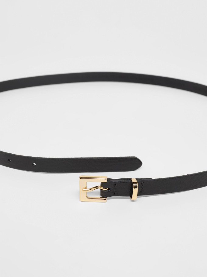 Thin belt from LANIUS