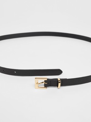 Thin belt from LANIUS