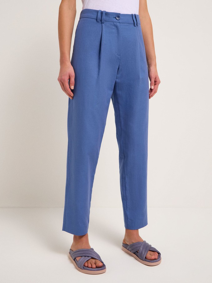 Trousers with pleats from LANIUS