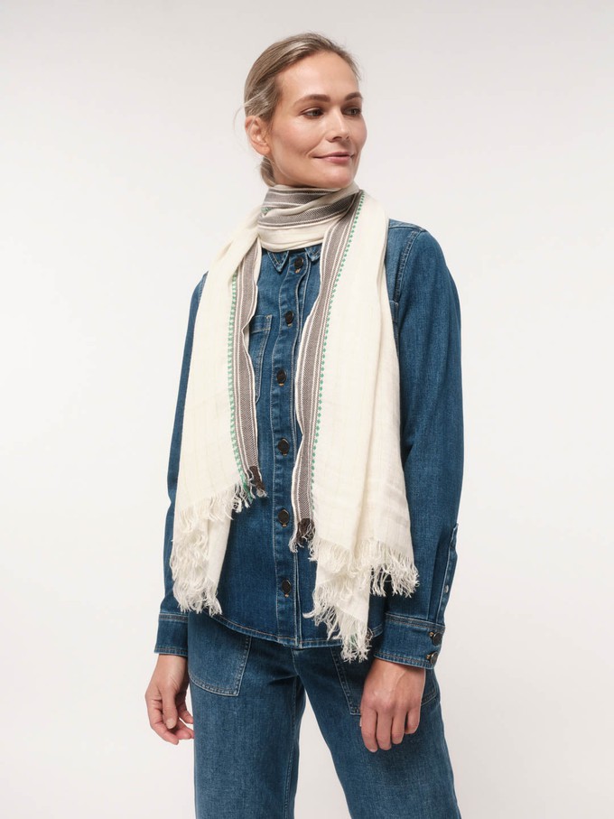 Scarf with jacquard edge from LANIUS