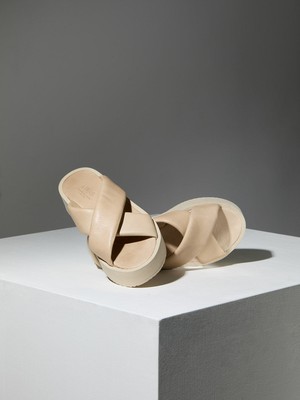 Platform mules from LANIUS