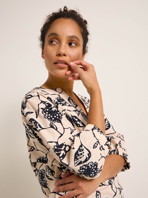 Bluse mit V-Ausschnitt (GOTS) from LANIUS