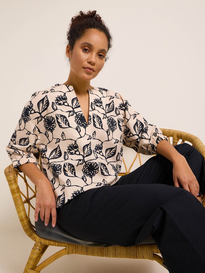 Bluse mit V-Ausschnitt (GOTS) from LANIUS