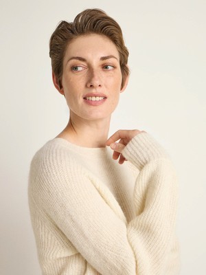 Raglan sweater from LANIUS