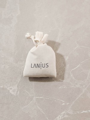 Organic lavender scented sachet from LANIUS