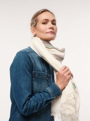 Scarf with jacquard edge from LANIUS