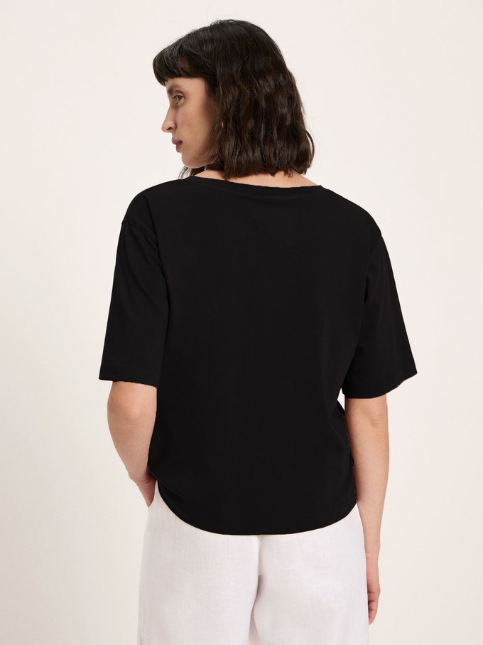 V-neck shirt (GOTS) from LANIUS