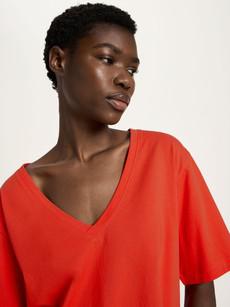V-neck shirt (GOTS) via LANIUS