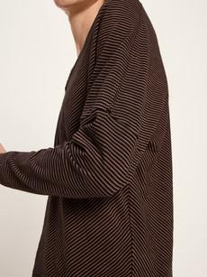 Shirt (GOTS) with V-neck via LANIUS