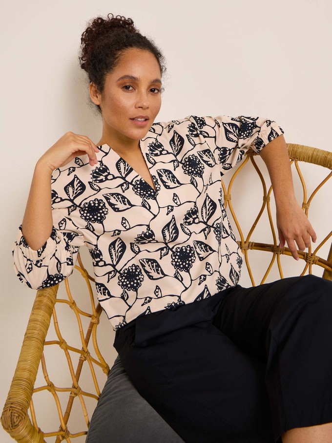 Bluse mit V-Ausschnitt (GOTS) from LANIUS