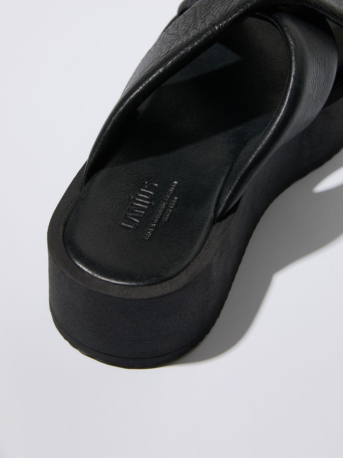 Platform mules from LANIUS