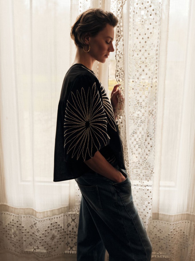 Embroidered blouse (GOTS) from LANIUS