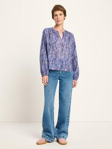 Long-sleeved blouse with ruffles via LANIUS